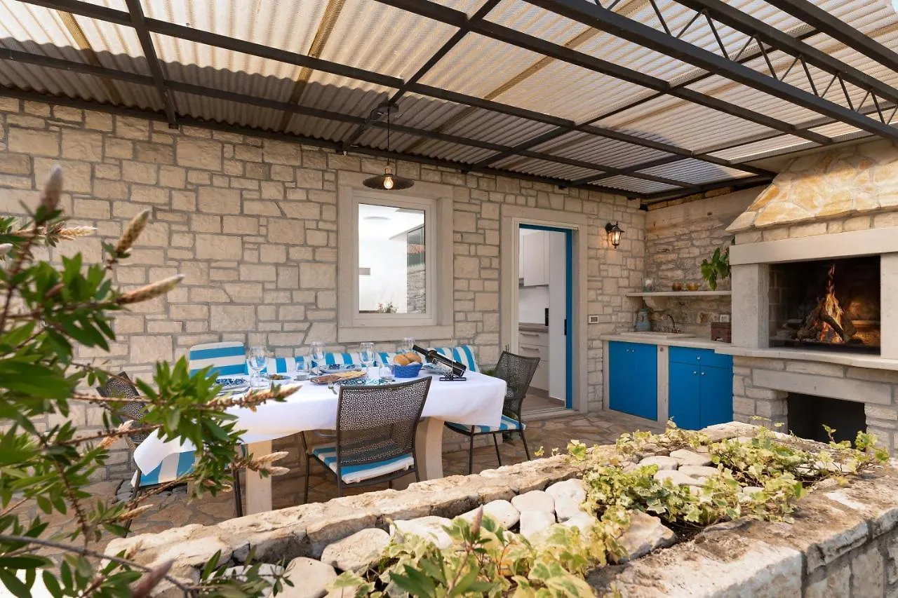 Villa Daulos Novigrad Istria Kroatien